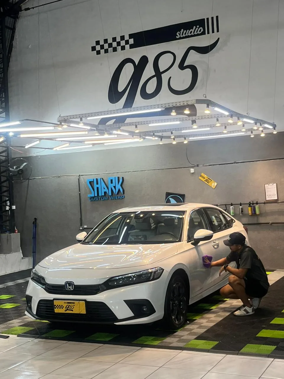 Honda Civic branco finalizado no Studio G85